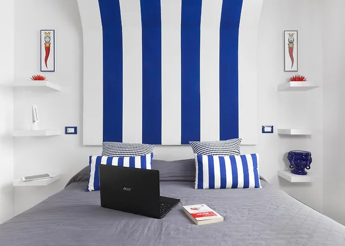 - Center * 索伦托